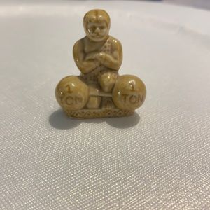 Wade of England Whimsy Miniature RingMaster StrongMan Circus FigurineCollectible
